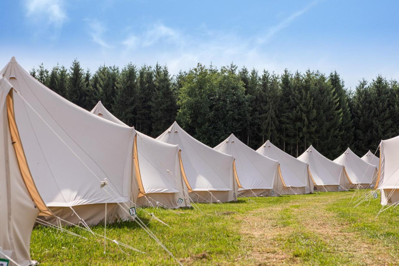 Glamping F1 Austrian Grand Prix Spielberg Bei Knittelfeld Exterior photo