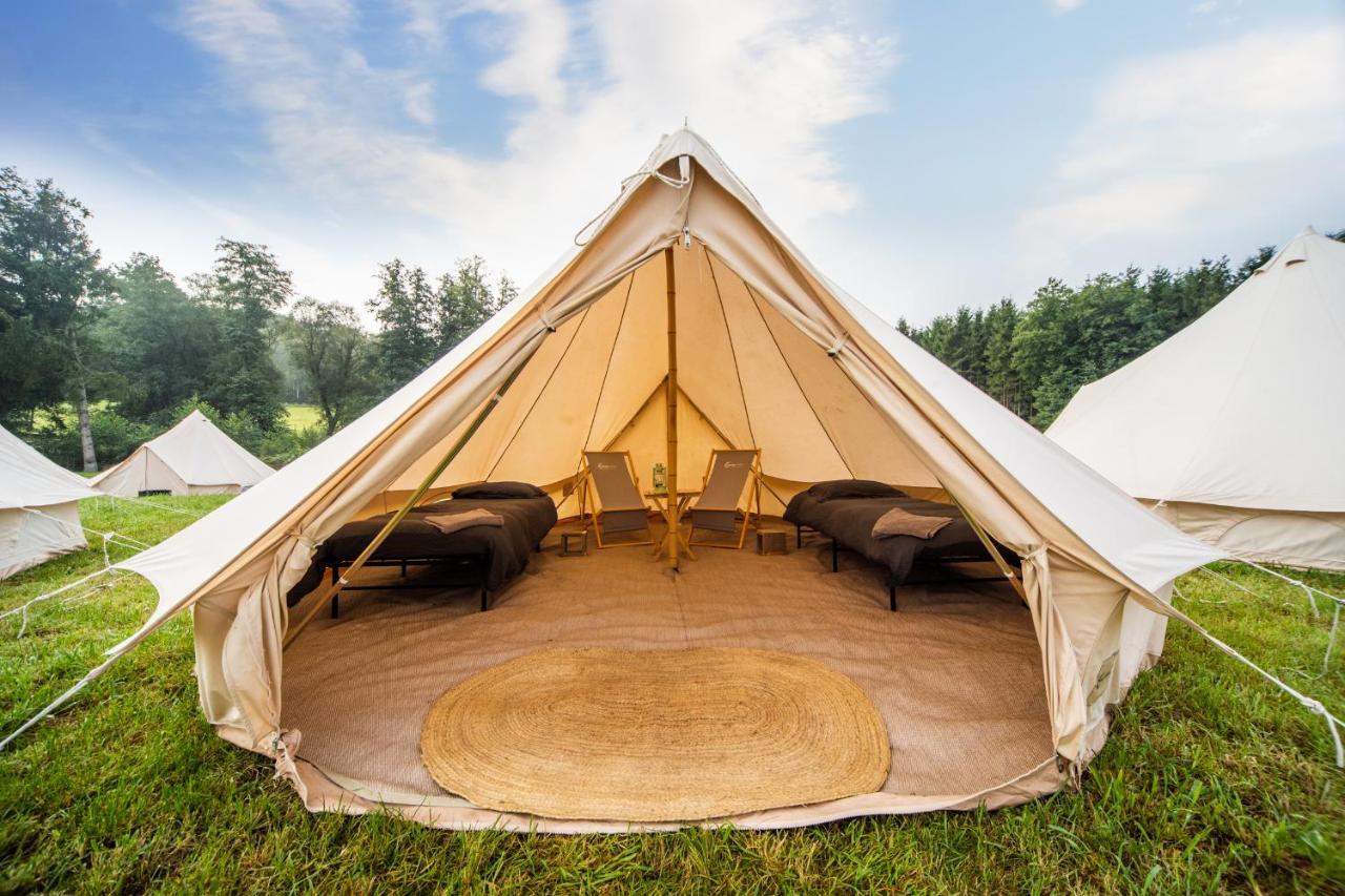 Glamping F1 Austrian Grand Prix Spielberg Bei Knittelfeld Exterior photo