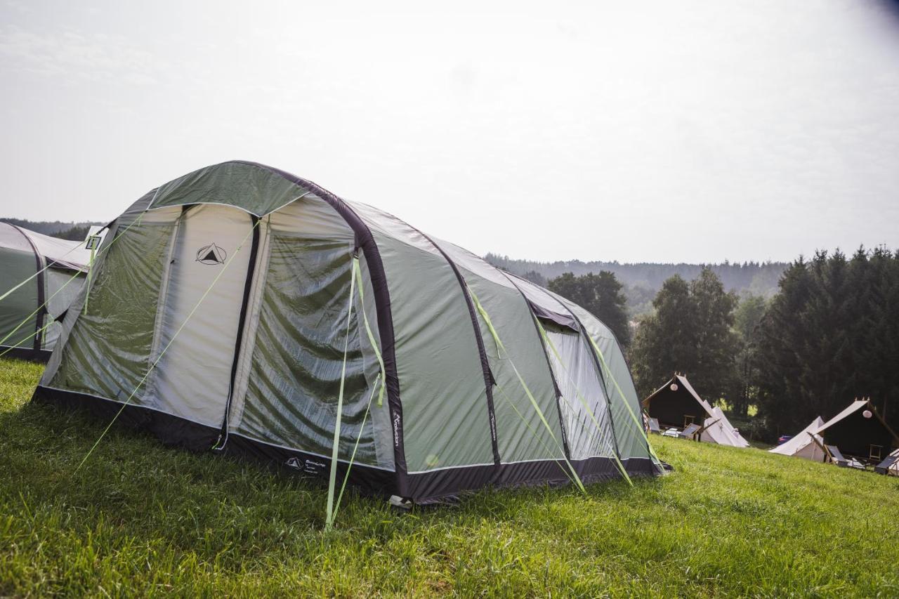 Glamping F1 Austrian Grand Prix Spielberg Bei Knittelfeld Exterior photo